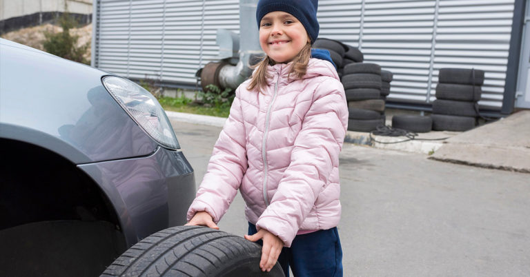 School Teaches Girls How To Change Tires and Check Oil Levels as Part of New Initiative - Featured image