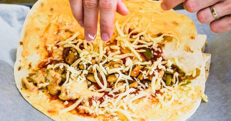 Mom Who Ate Her Placenta With Chilli And Beef Burrito Says She Recovered From Birth Quicker - Featured image