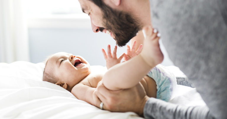 Mom wants to give Down syndrome son to foster care, loyal dad refuses and raises him on his own - Featured image