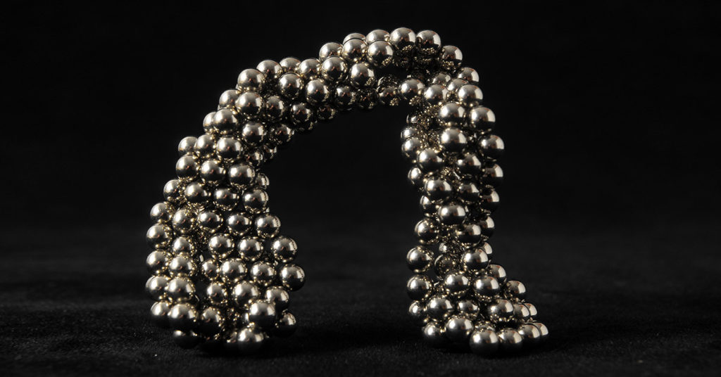 Boy Undergoes Surgery After Swallowing 54 Magnets To See If He’d Become Magnetic - Featured image