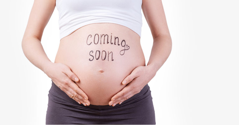 ‘I don’t want to include my stepdaughters in my pregnancy announcement’ - Featured image