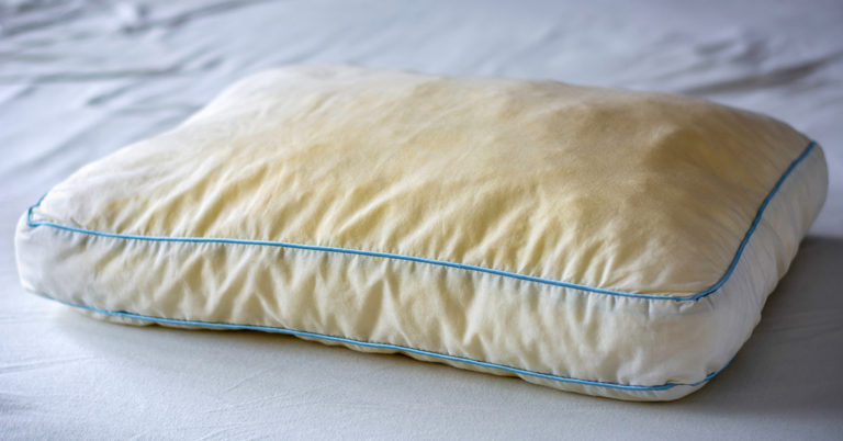 How Often Should You Wash Your Sheets? - Featured image