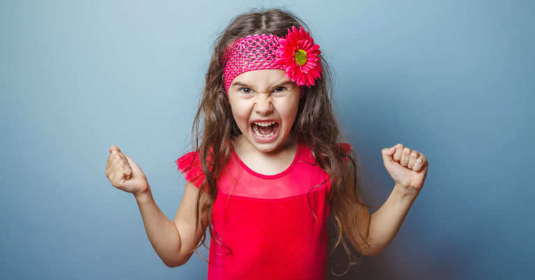 Mom Reveals She Can’t Stand Her 9-Year-Old Daughter And Avoids Her At All Costs - Featured image