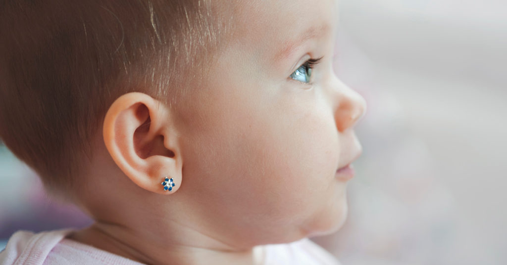 Mom ‘Cusses Out’ Her Husband For Piercing Their Infant Daughter’s Ears - Featured image