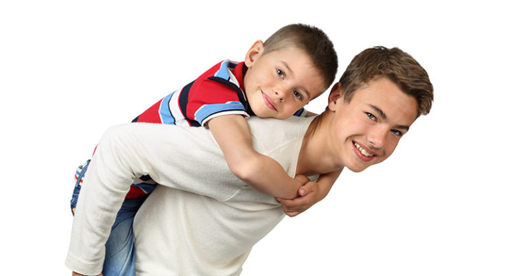 Evidence Your Older Sibling Is Probably Smarter Than You - Featured image