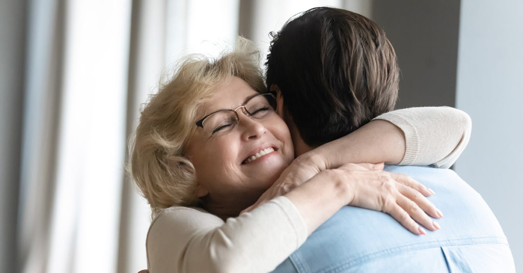 Mother and child reunion: They had looked for each other for decades. A DNA test reconnected them. - Featured image