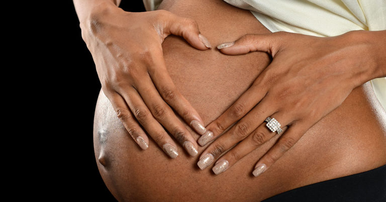 South African woman has reportedly given birth to 10 babies in Pretoria; family member now casts doubt - Featured image