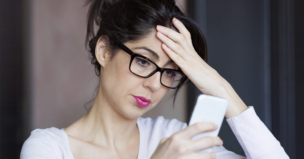 Teacher Shares Appalling Text Messages She Received from an Entitled Parent Whose Kid Doesn’t Show Up to Class - Featured image