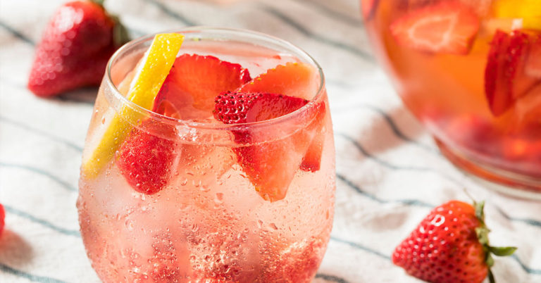 “Giggle Juice” Has A Full Bottle Of Moscato And Vodka In It, And It’s All You Need This Summer - Featured image