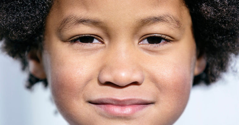 Mother Can’t Find School For Her 9-Year-Old Son Due To His Hair - Featured image