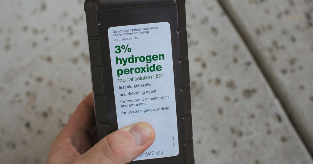 13 Surprising Uses for Hydrogen Peroxide - Featured image