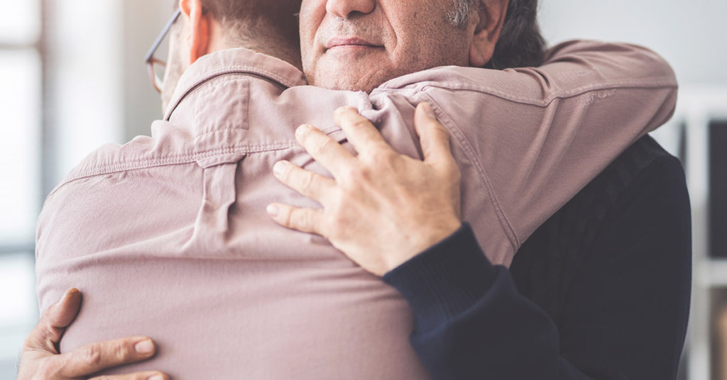 Father who never stopped searching for abducted son reunited after 24 years - Featured image