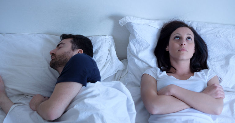 Not Every Couple Can Sleep In The Same Bed And That’s Okay - Featured image