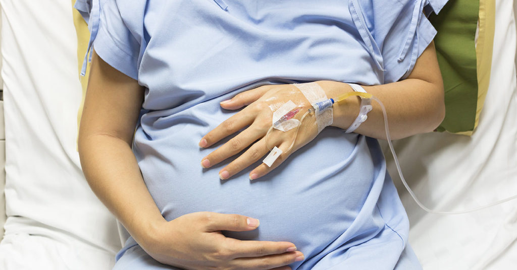 Pregnant Mother Is ‘Brain Dead’ So They Keep Her Alive For 123 Days To Give Birth To Twins - Featured image