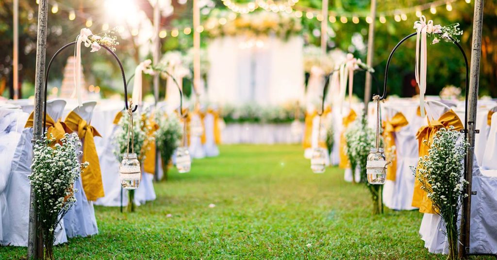 Groom Throws All the Women Guests Out of His Wedding for Showing Up in White as a ‘Prank’ - Featured image