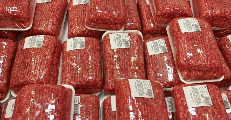 Don’t Buy Ground Beef From Walmart. Here’s Why. - Featured image