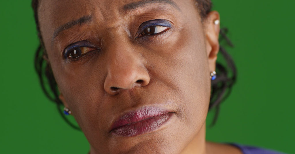 Great Grandma Raises 6 Kids So Strangers Come In To Ease Her Pain - Featured image