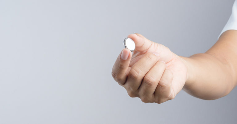 A toddler swallowed a button battery and died. Her mom is taking action. - Featured image