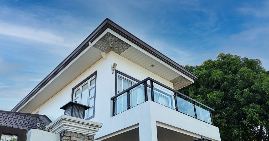 Adopted son repays kind couple who took him in with 7-bedroom mansion - Featured image