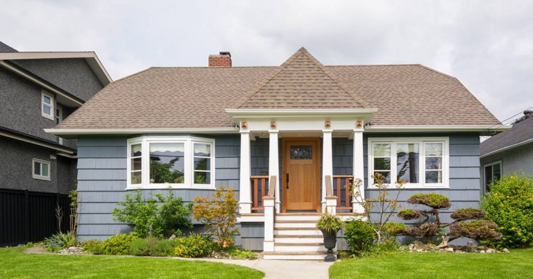 I bought a house with another single mom to share costs and maintenance. Now we have a kid paradise, with built-in babysitting, car-sharing, and a craft studio. - Featured image