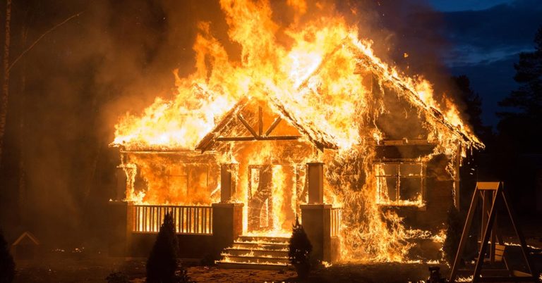 Toddler Saves Family From Deadly House Fire Parents Couldn’t Smell - Featured image