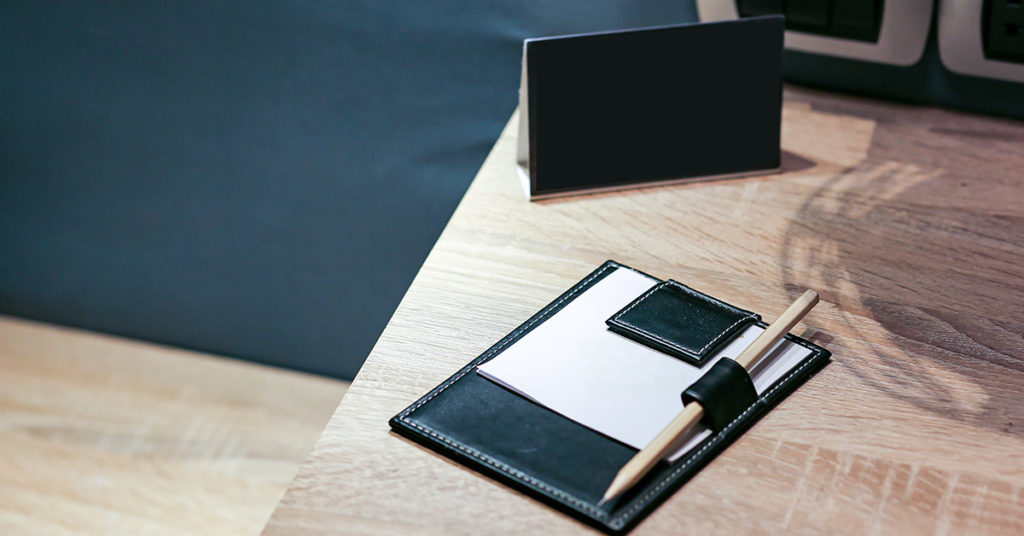 Son Mocks His Poor Mom Every Day, Finds a Note after Emergency Takes Her Away — A Short Story - Featured image