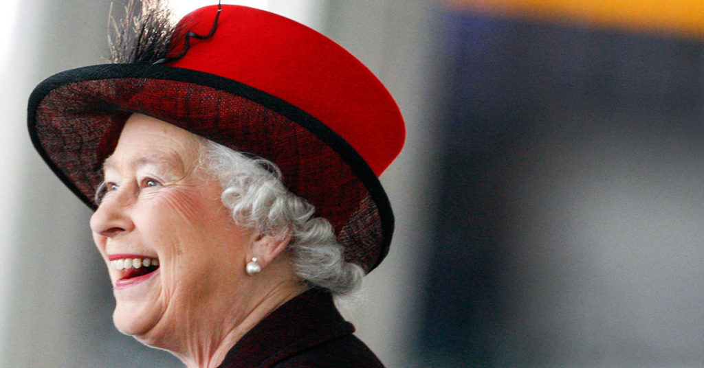 Scandalous royal letter details how Queen’s father had affair with married lady - Featured image