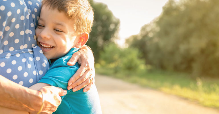 Loving Grandson Longing for His Lonely 77-Year-Old Granny Walks 1,700 Miles to Hug Her - Featured image