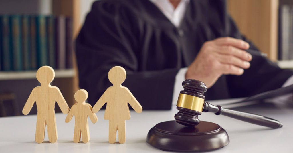 New law requiring drunk drivers to pay child support if a parent is killed passes - Featured image