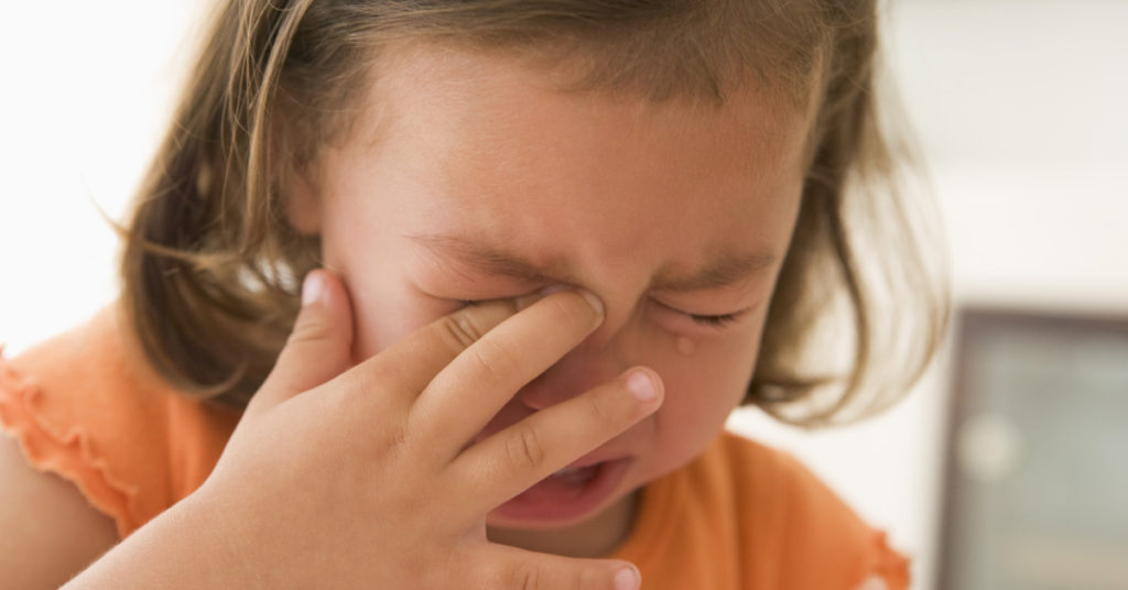 Dad Desperately Searches for Daughter for 2 Years, Finds Her in a Homeless Shelter - Featured image