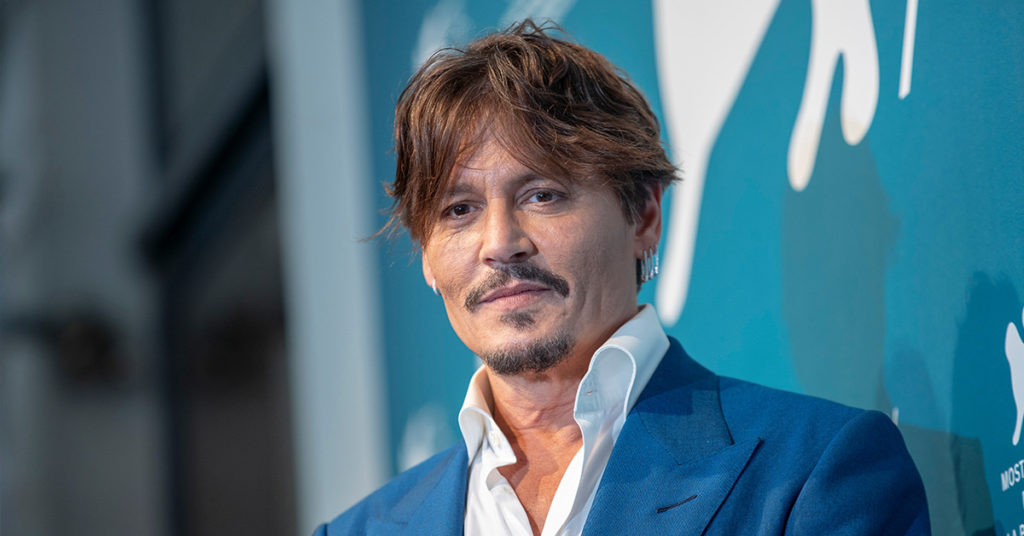 Johnny Depp’s Horrific Texts To Friend About Amber Heard’s ‘Rotting Corpse’ Revealed In Court - Featured image