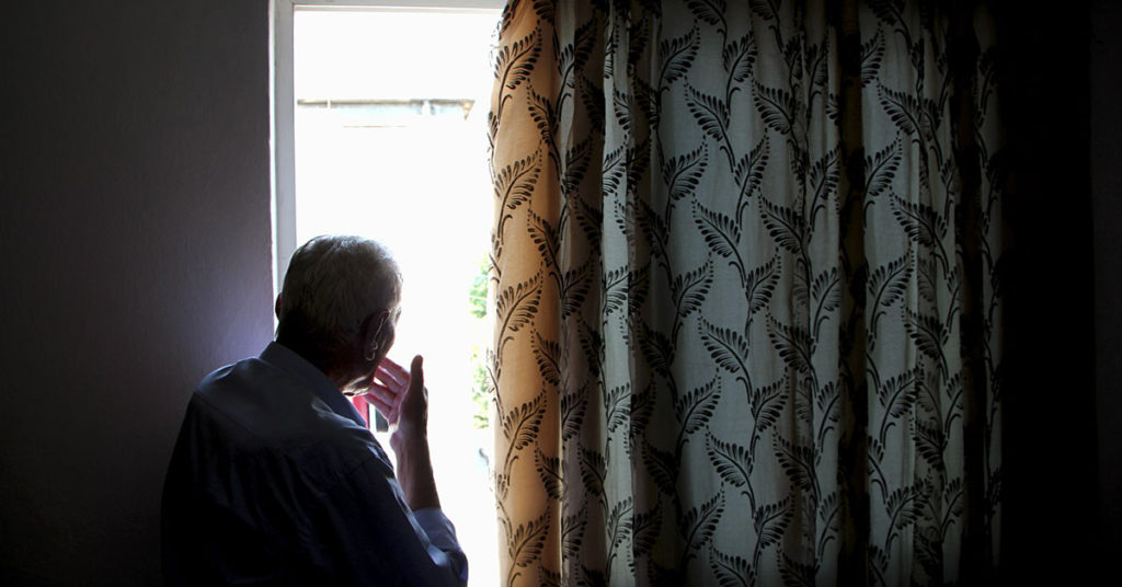 Grandpa Calls Up His Granddaughter In Tears, Asks Her If She’d Like To Have A Sleepover - Featured image