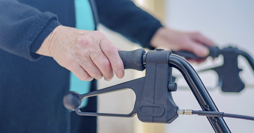 Man Bans Poor Old Mom from Seeing Her Newborn Grandson after She Walks for Hours to Do So – a Short Story - Featured image