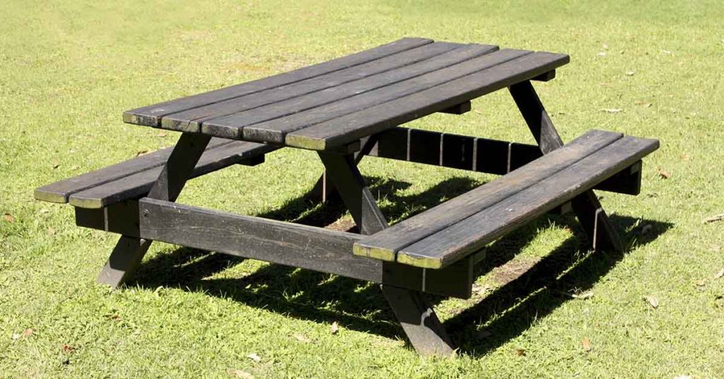 ‘I’m Waiting for Mom,’ Girl Says to Park Janitor, Next Day He Sees Her Still Sitting at Same Spot – a Short Story - Featured image