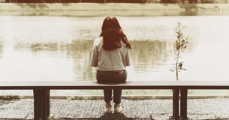 Wife Learns Her Husband Who Never Wanted to Have Children Has Another Woman and 5 Kids – a Short Story - Featured image