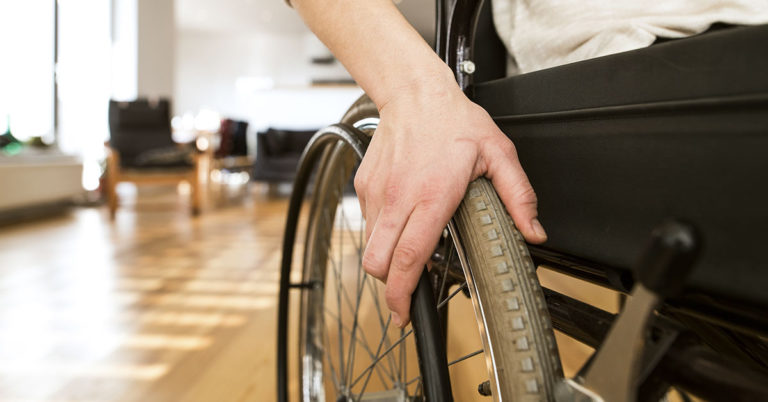 Suddenly quadriplegic, newlywed Carol asked her husband for a divorce. His answer changed her life - Featured image