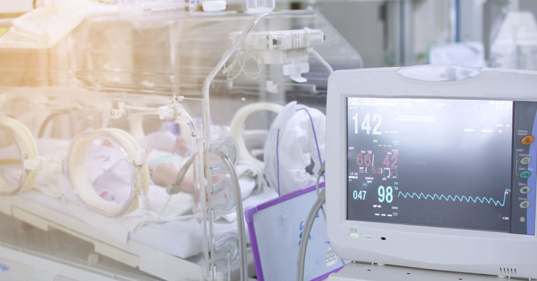 98% burns as a toddler, but now he’s raised two kids as a single dad – “God does miracles” - Featured image