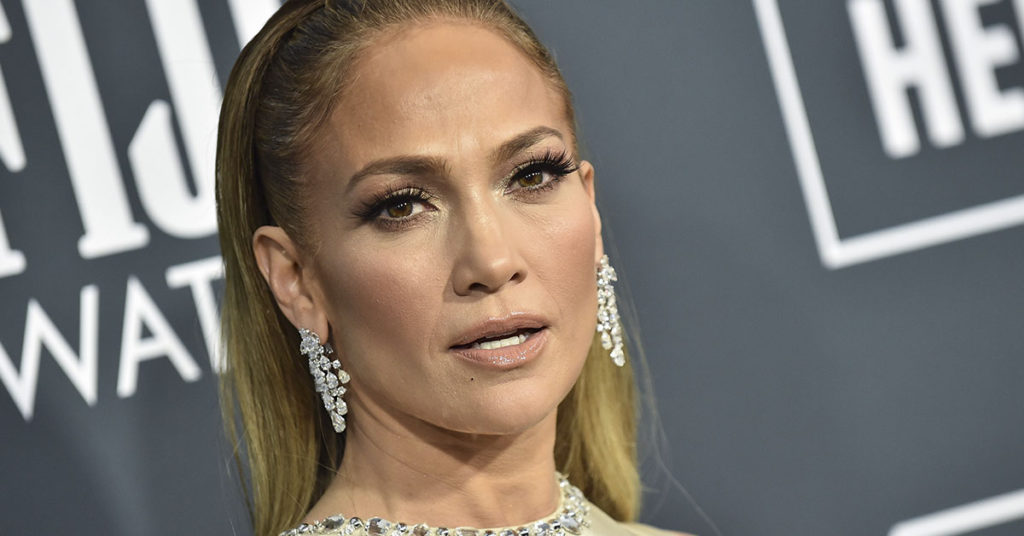 Jennifer Lopez Says That Sharing The Super Bowl Stage With Shakira Was The “Worst Idea In The World” In New Netflix Documentary - Featured image