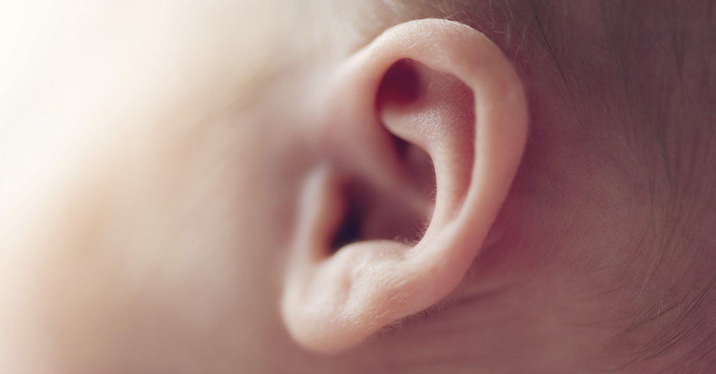 Mom is criticized for piercing her daughter’s ears at just one day old - Featured image