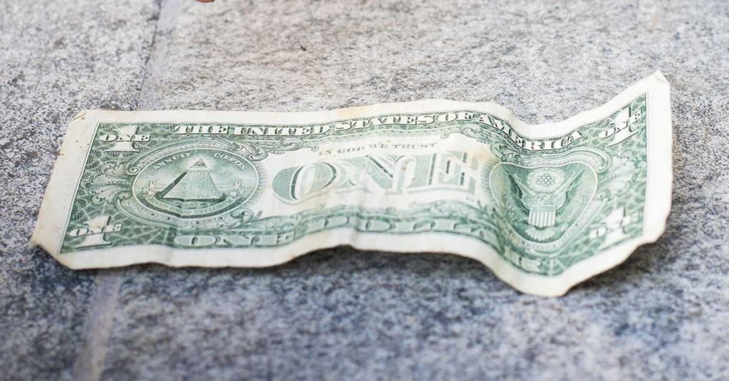 Sheriff warns children not to pick up money found on the ground - Featured image