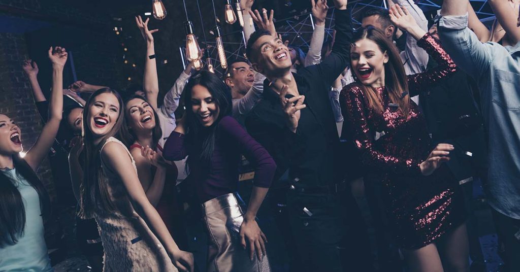 Teen Knows Sister May Not Live to Attend High School, Invites Her as Date to His First School Dance - Featured image