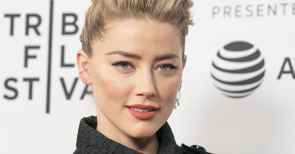 ‘Broke’ Amber Heard spotted shopping at TJ Maxx in the Hamptons - Featured image