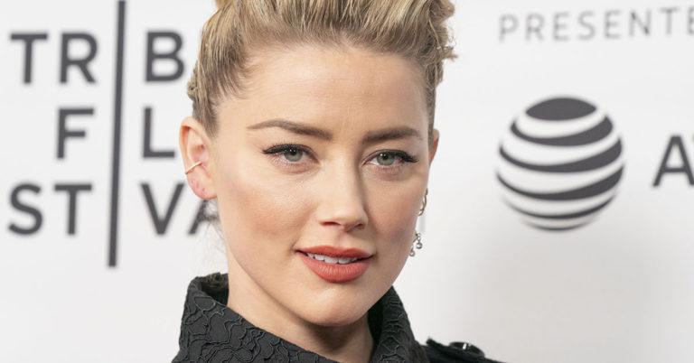 ‘Broke’ Amber Heard spotted shopping at TJ Maxx in the Hamptons - Featured image