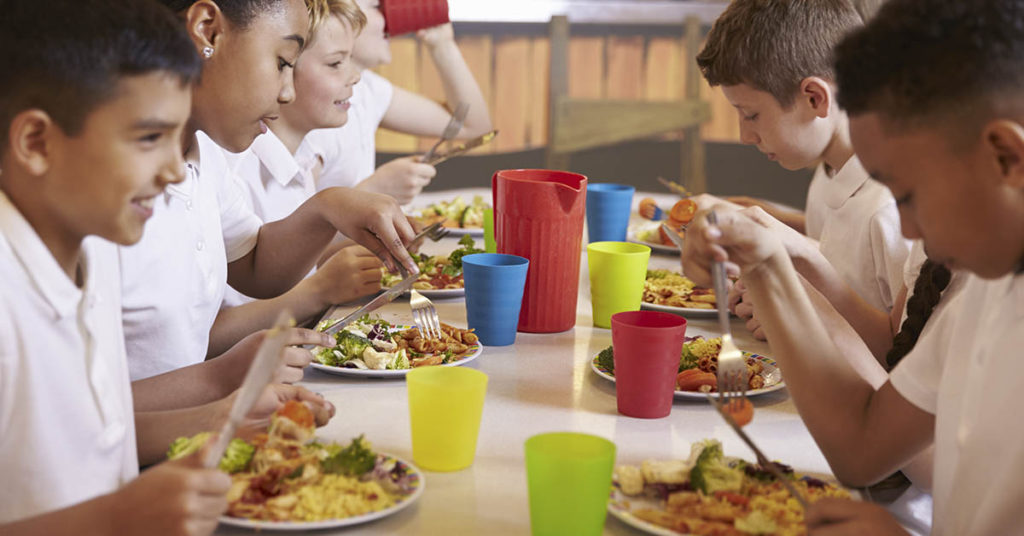 School lunches: Mom’s photo of school lunch shows what some school kids are offered - Featured image