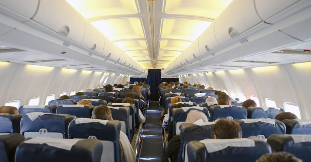 Passenger Applauded for Refusing to Swap Seats So Family Could Sit Together - Featured image