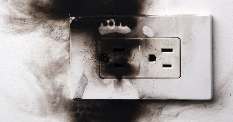 Mom Warns Others About The Link Between A ‘Fishy Smell’ And Melting Electrical Outlets - Featured image