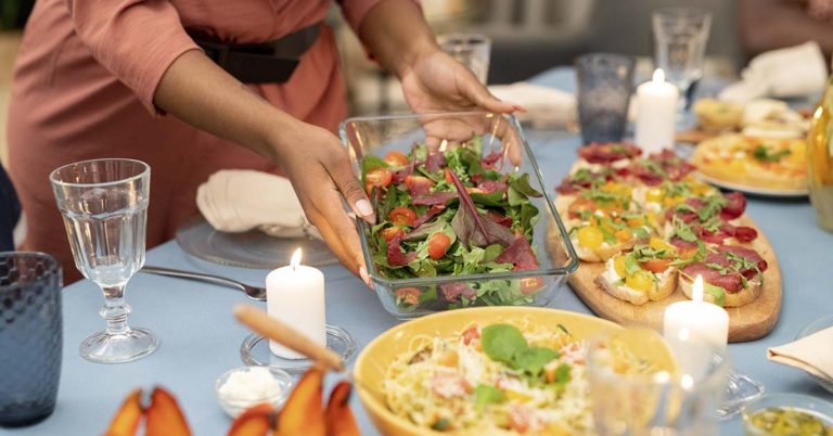 “I Said He Could Starve”: This Woman Refused To Make Her Father-In-Law’s Plate, And It Stirred Up Family Drama - Featured image