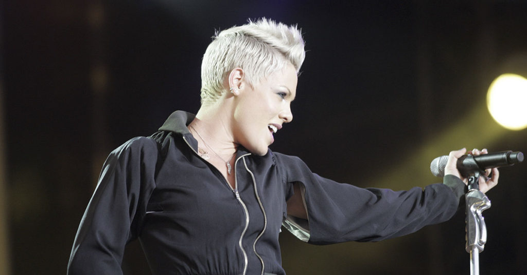 Pink Won’t Give Her 11-Year-Old Daughter a Phone— Here’s Why - Featured image