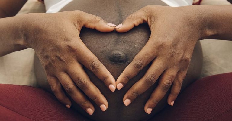 A 10-Year-Old Girl Named Miracle Helped Her Mom Deliver Her Baby Sister At Home - Featured image