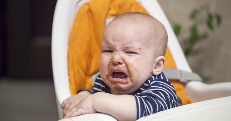 This Woman Wants To Know If She’s Wrong For Asking To Switch Tables In A Restaurant Because She Was Seated Next To A Crying Baby, And People Have Big Opinions - Featured image